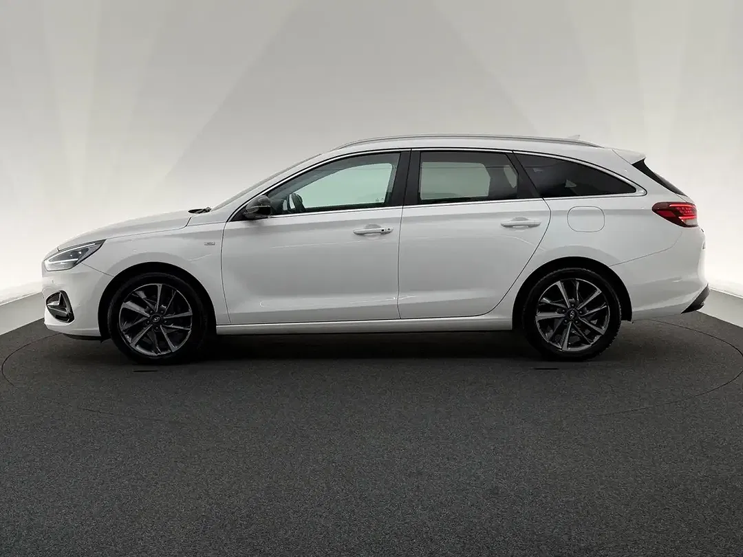 Hyundai i30 - Thumbnail 4