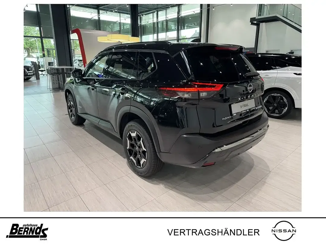 Nissan X-Trail - Thumbnail 3