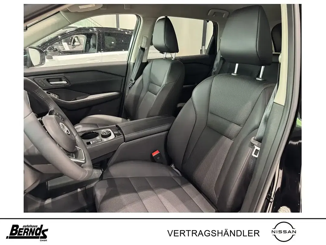 Nissan X-Trail - Thumbnail 4