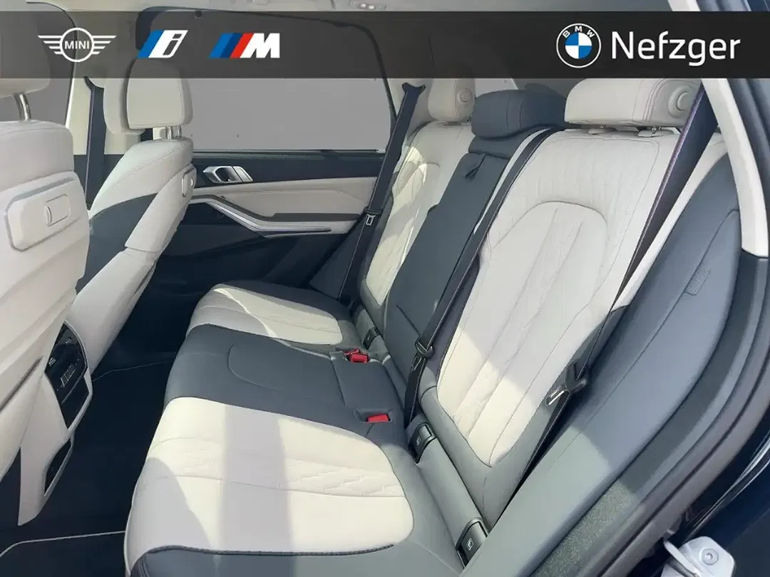 BMW X5 - Thumbnail 8
