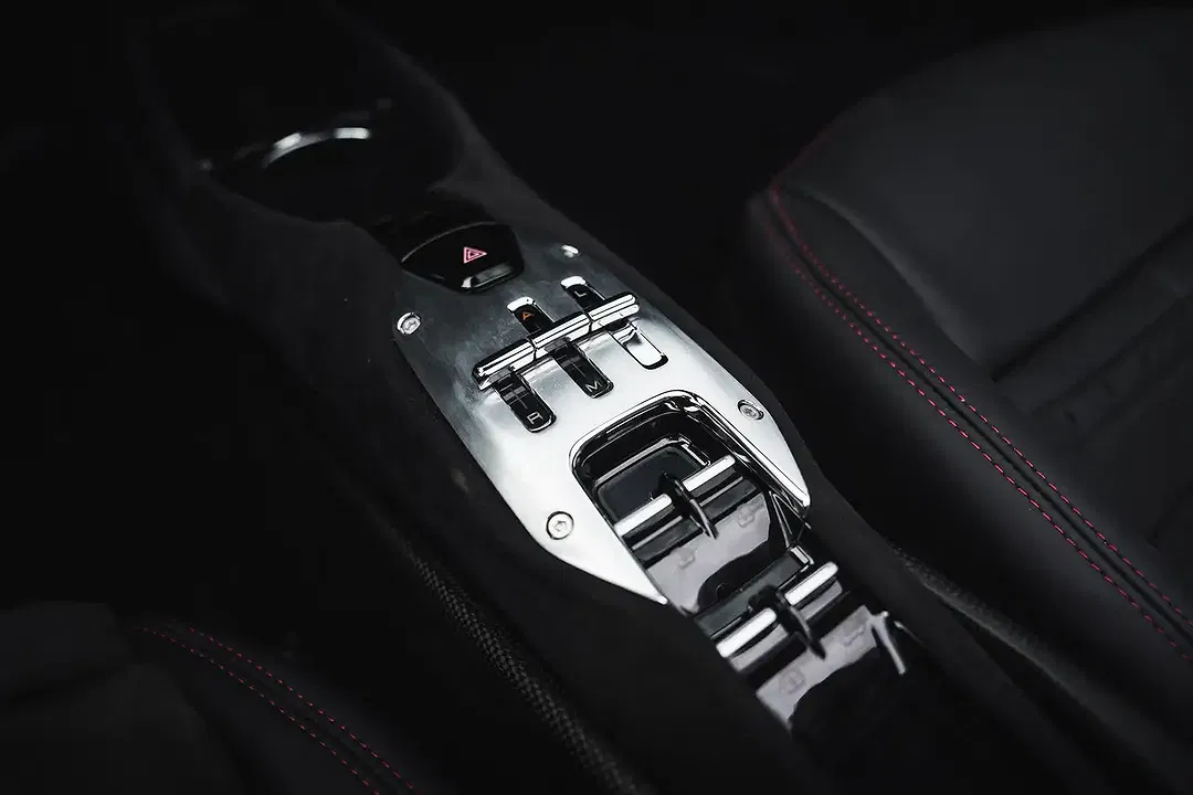 Ferrari 296 GTS - Thumbnail 15