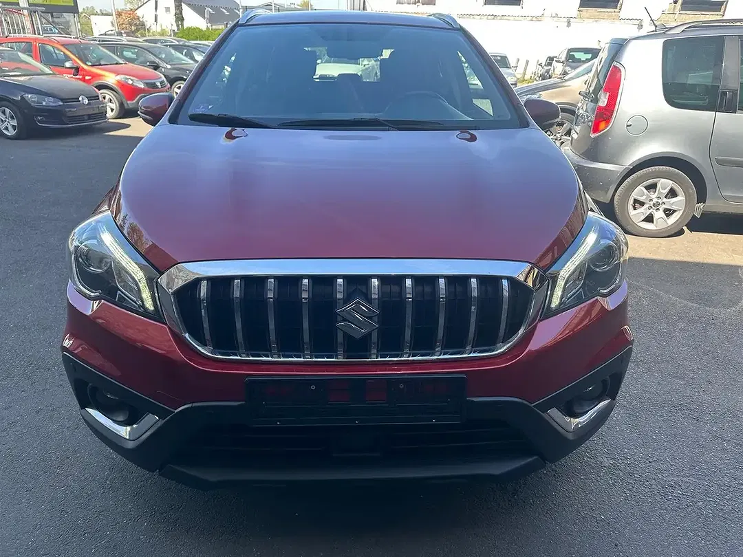 Suzuki S-Cross - Thumbnail 2