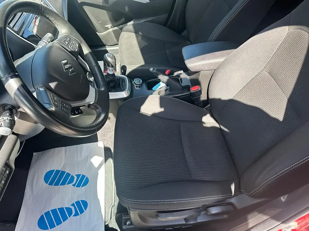 Suzuki S-Cross - Thumbnail 9