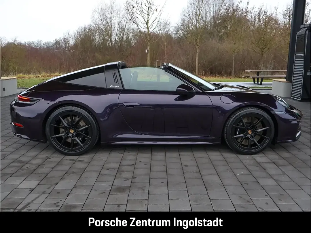 Porsche 992 - Thumbnail 11