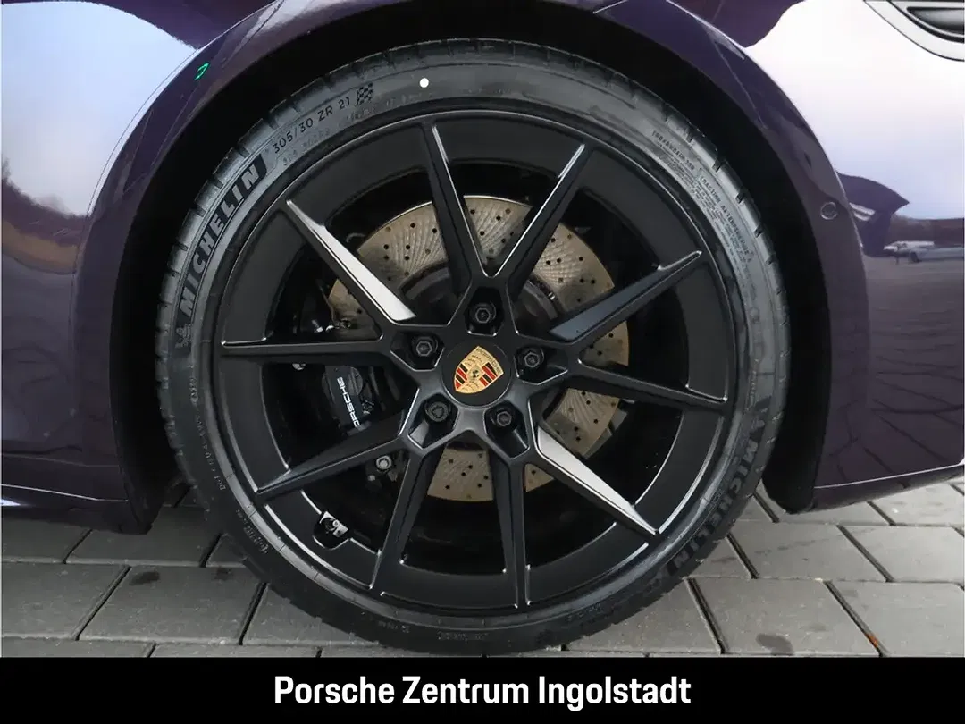 Porsche 992 - Thumbnail 8