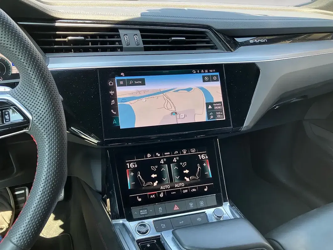 Audi Q8 e-tron - Thumbnail 11