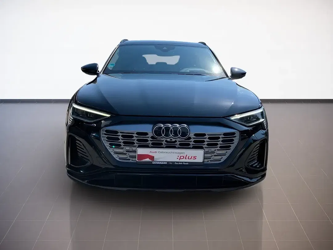 Audi Q8 e-tron - Thumbnail 2