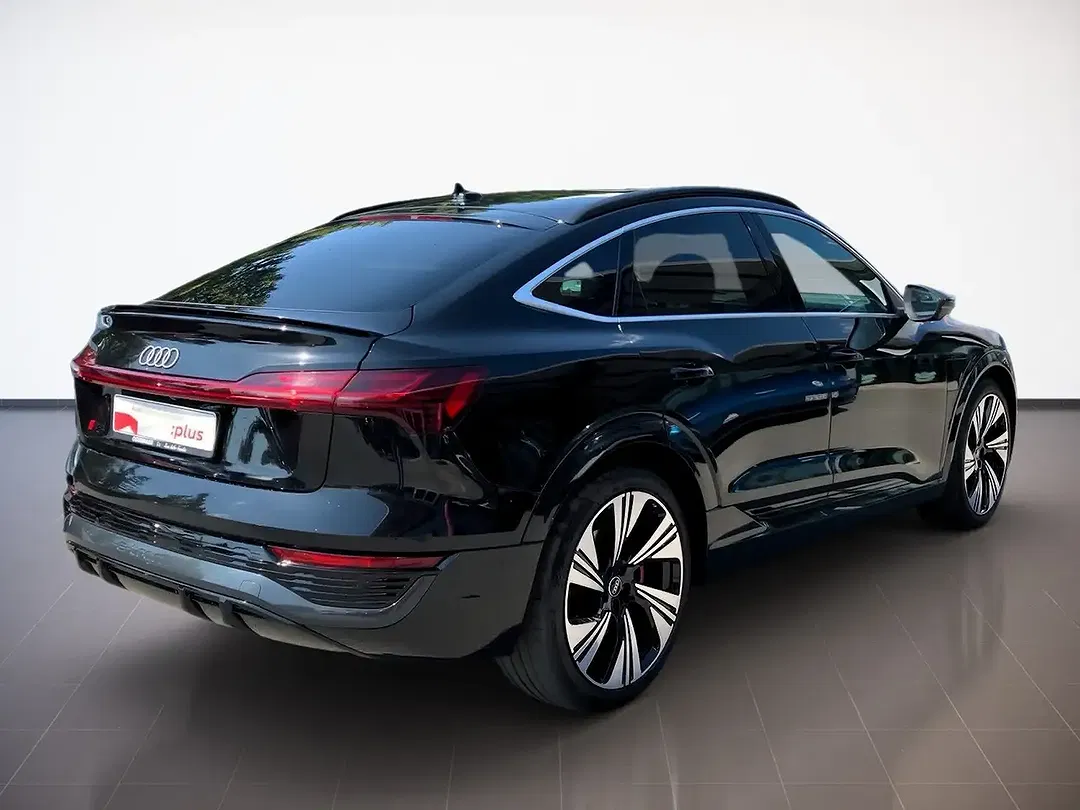 Audi Q8 e-tron - Thumbnail 3