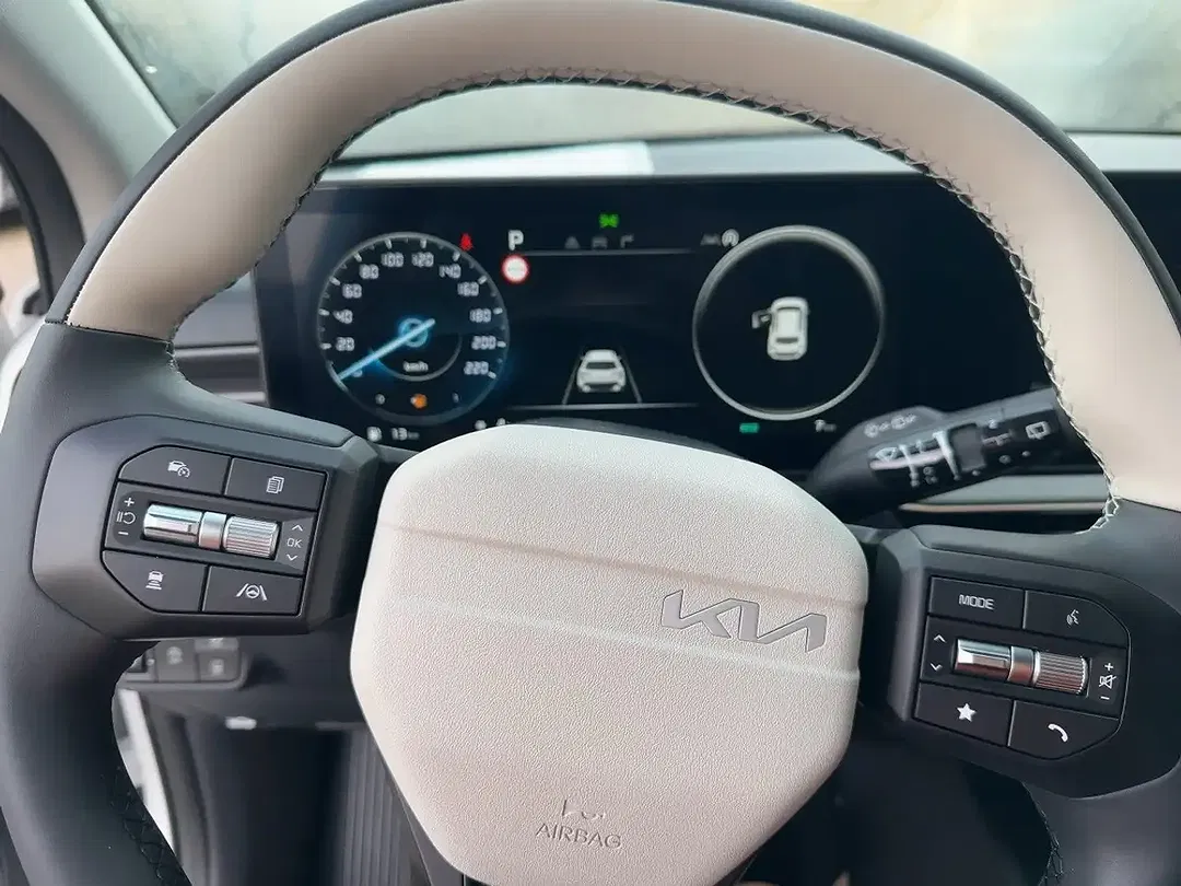 Kia Stonic - Thumbnail 10
