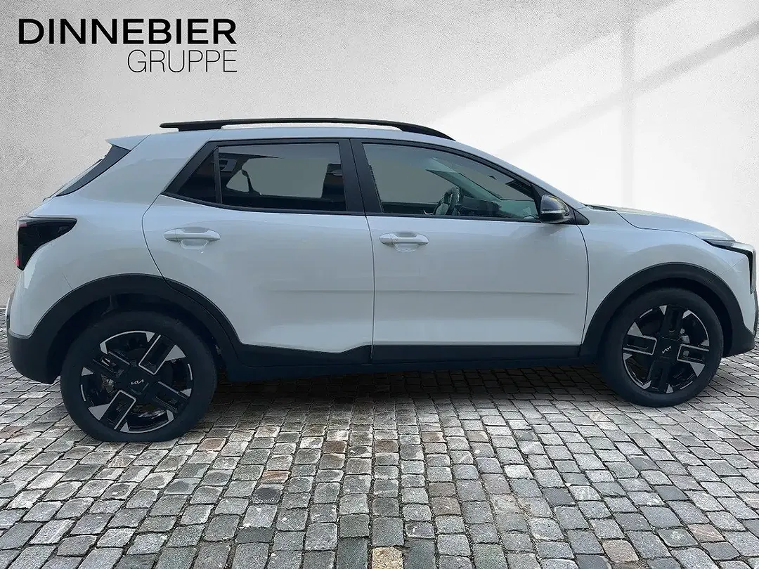 Kia Stonic - Thumbnail 4