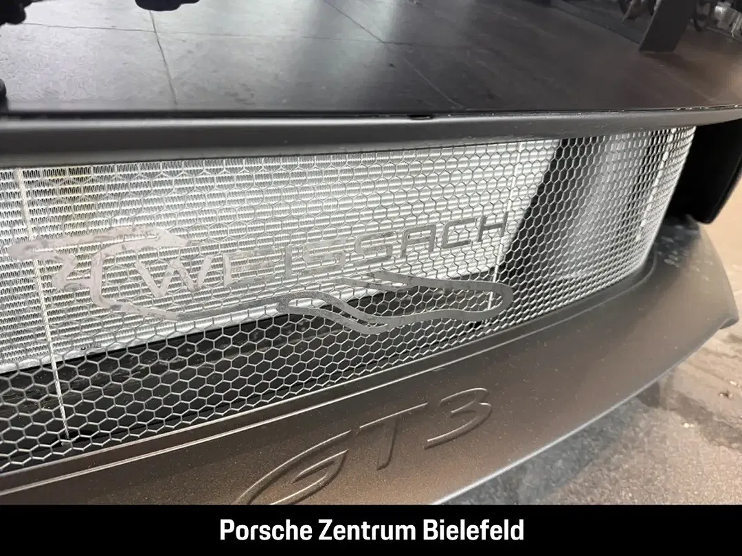 Porsche 992 - Thumbnail 10