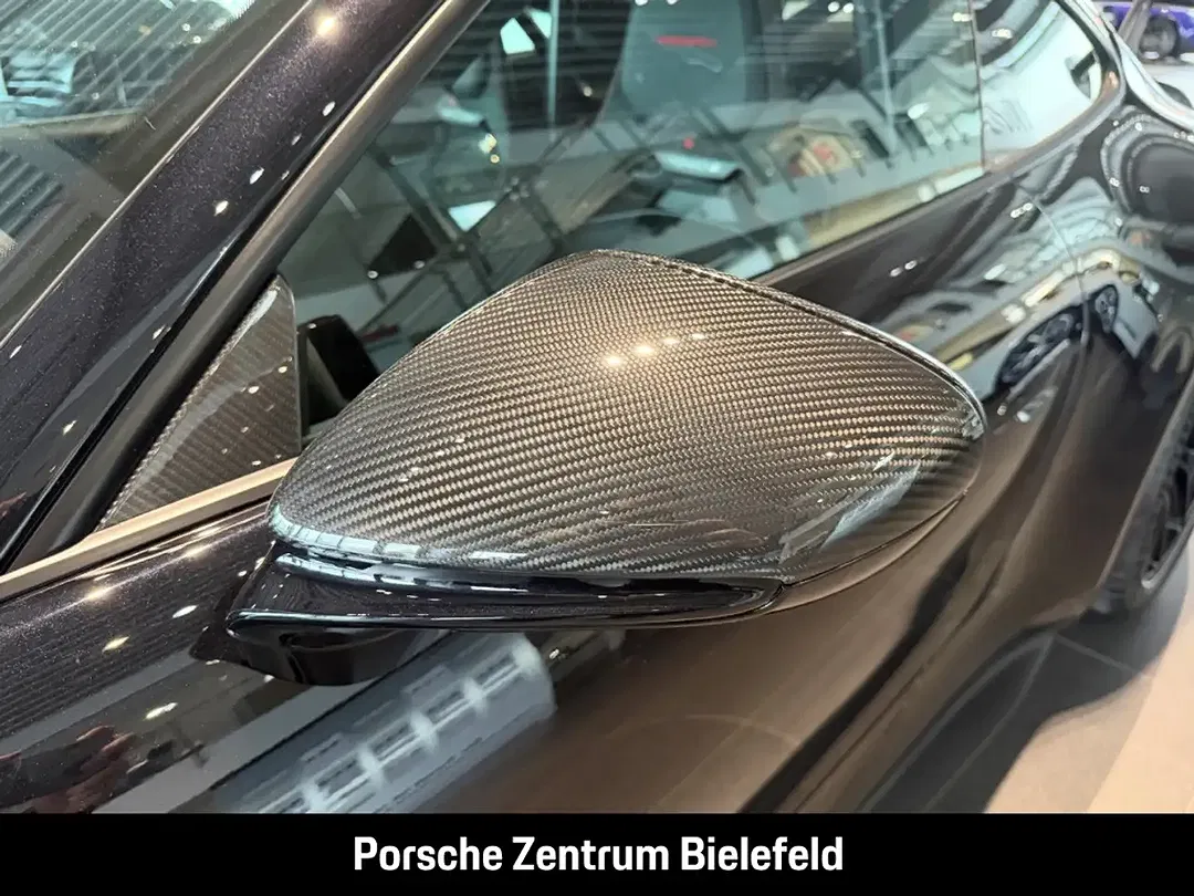 Porsche 992 - Thumbnail 13