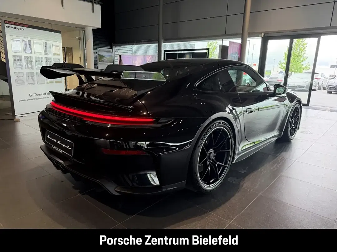 Porsche 992 - Thumbnail 6