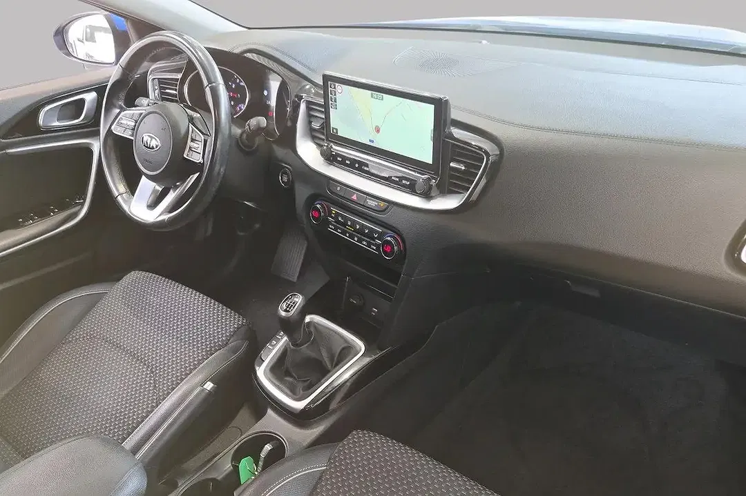 Kia Ceed / cee'd - Thumbnail 2