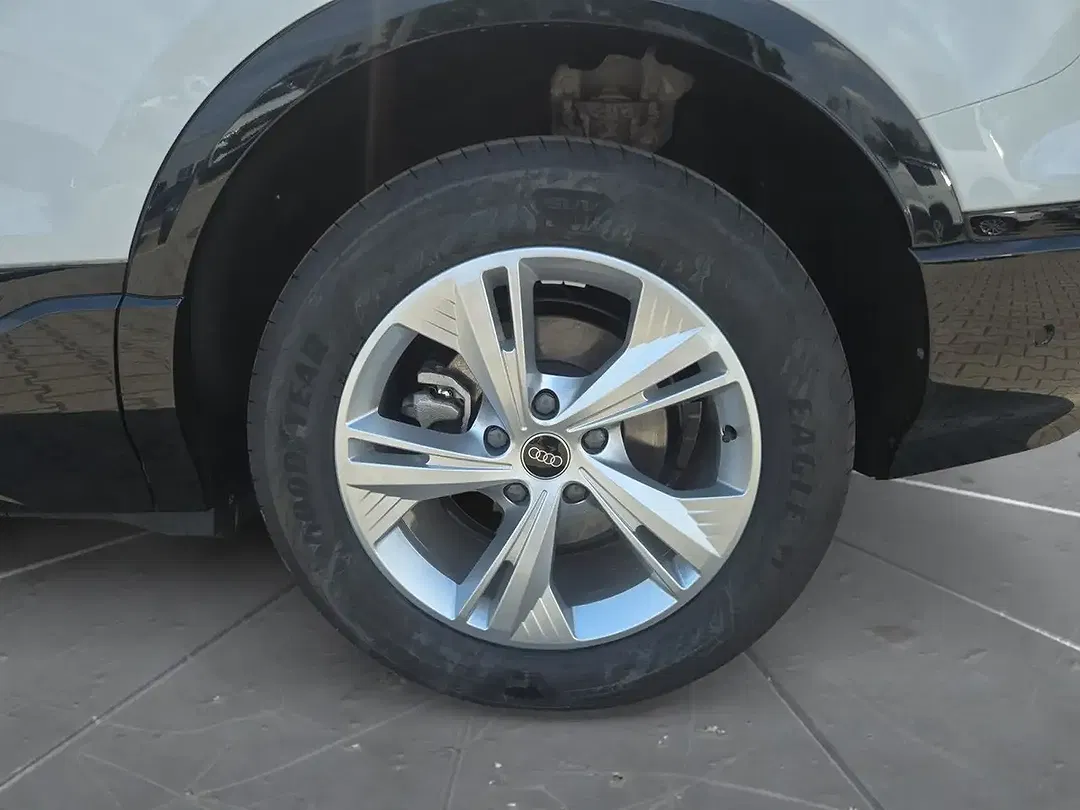 Audi Q6 e-tron - Thumbnail 15