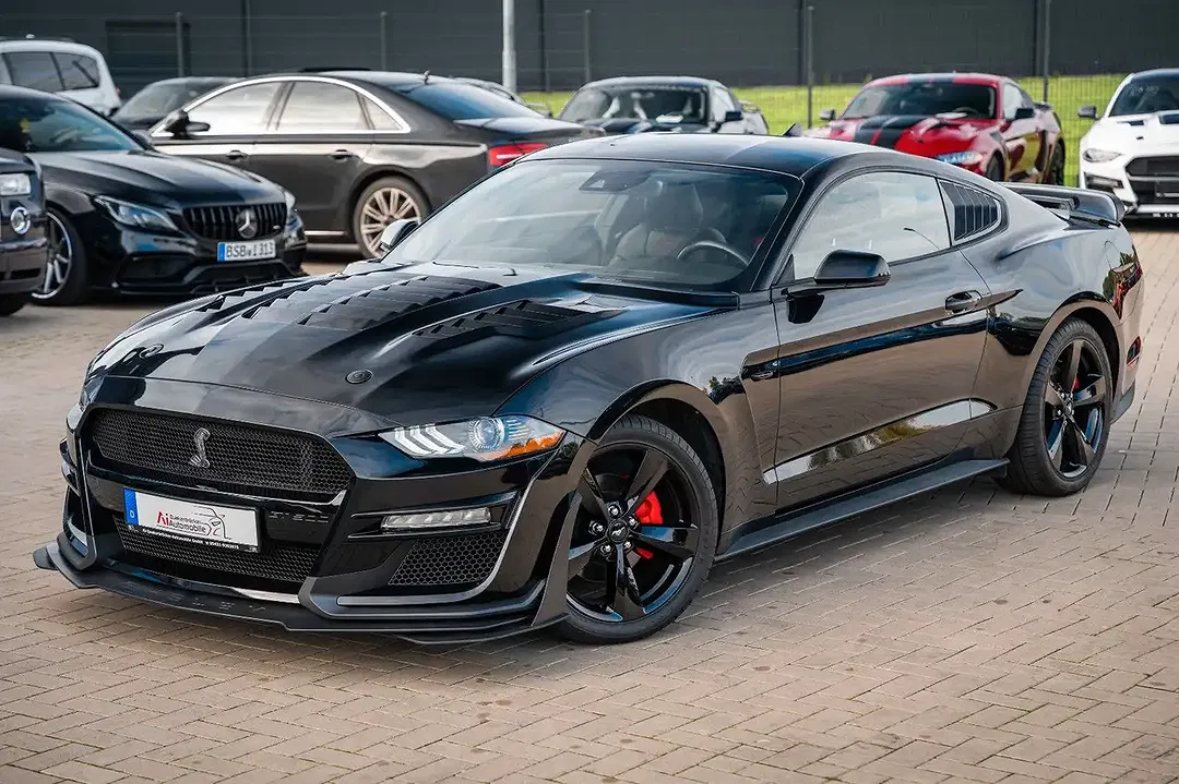 Ford Mustang - Thumbnail 10
