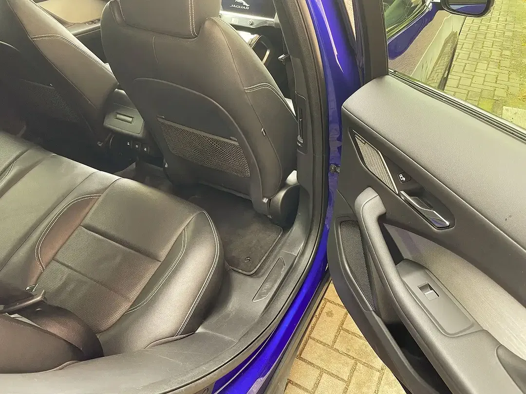 Jaguar I-Pace - Thumbnail 19