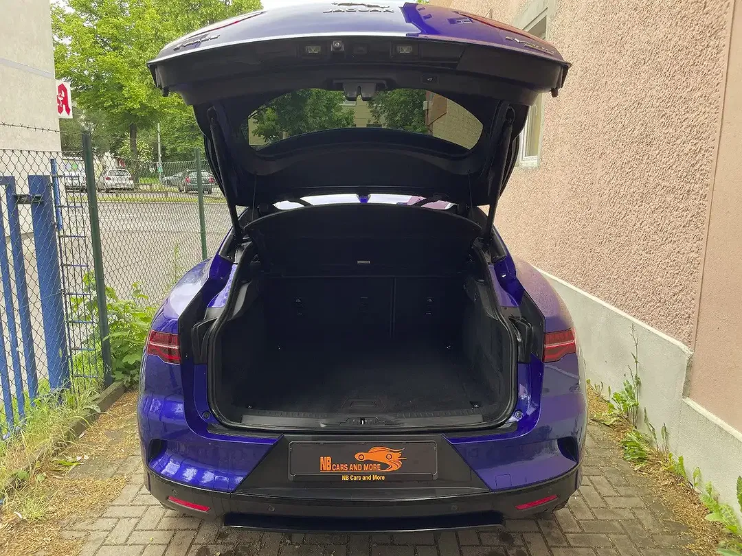 Jaguar I-Pace - Thumbnail 22