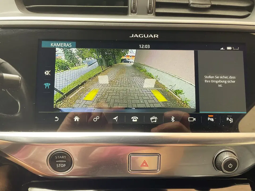 Jaguar I-Pace - Thumbnail 36