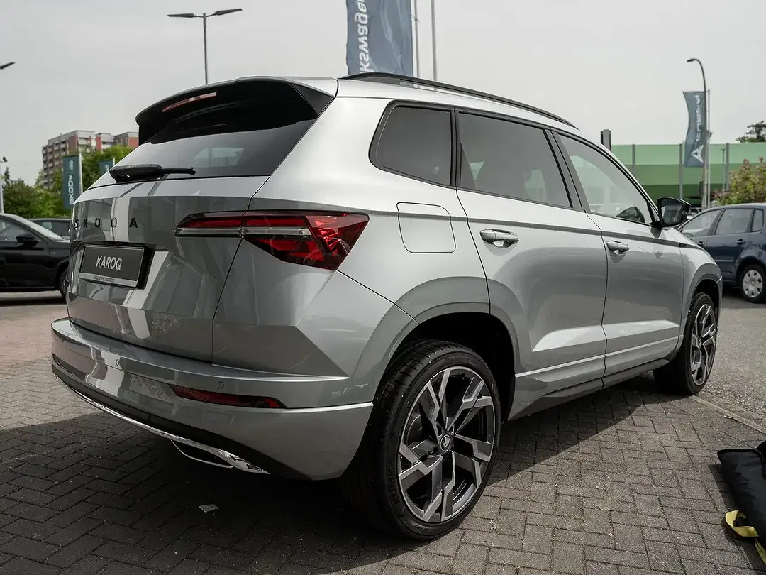 Skoda Karoq - Thumbnail 3