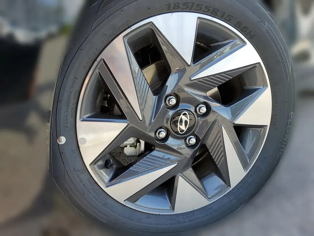 Hyundai i10 - Thumbnail 6