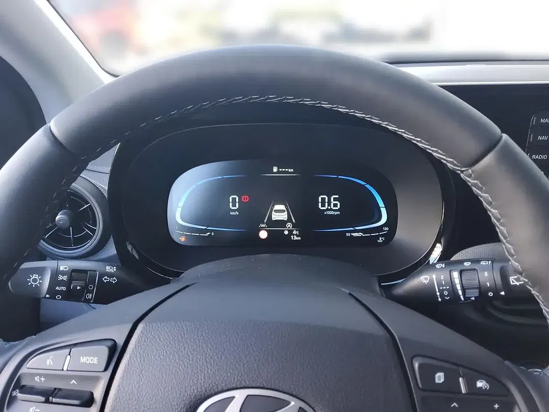 Hyundai i10 - Thumbnail 8