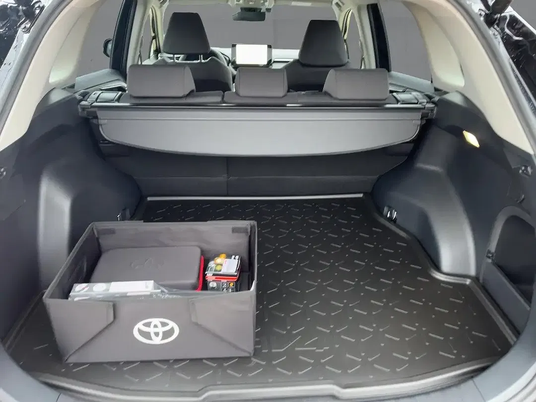 Toyota RAV 4 - Thumbnail 13