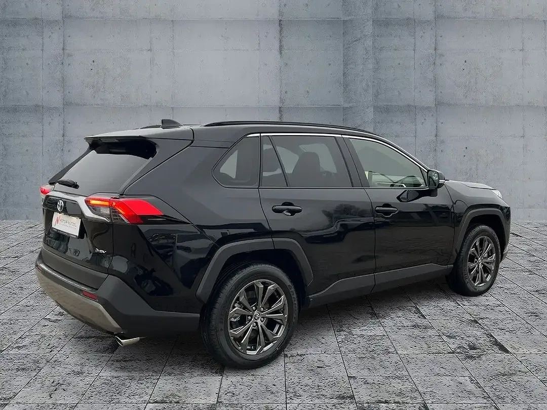 Toyota RAV 4 - Thumbnail 6