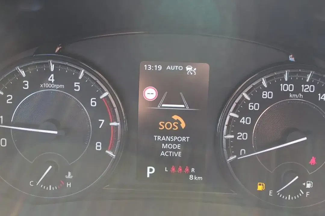 Suzuki Vitara - Thumbnail 14