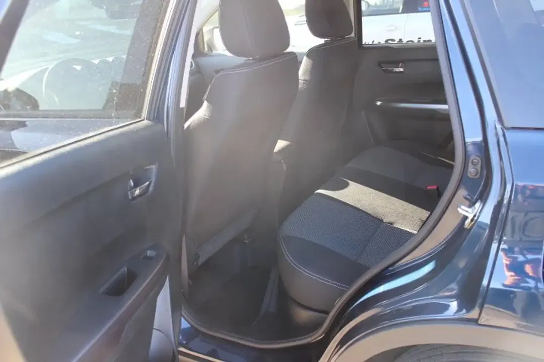 Suzuki Vitara - Thumbnail 6