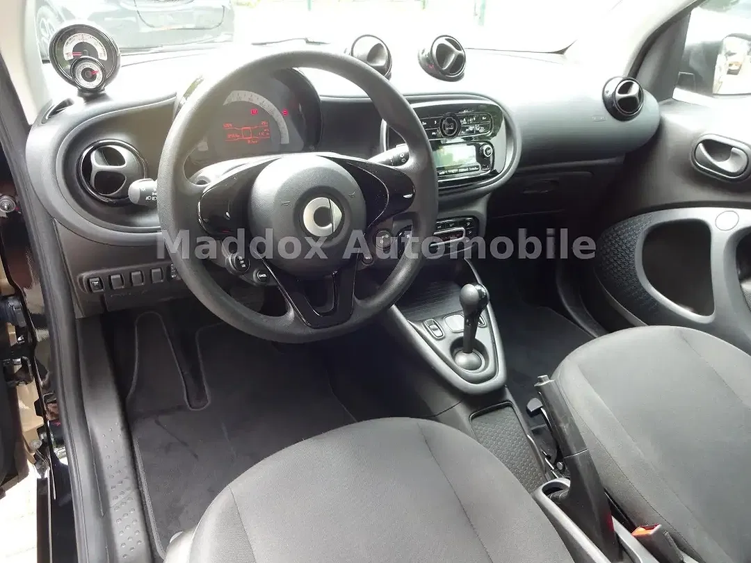 smart forTwo - Thumbnail 11