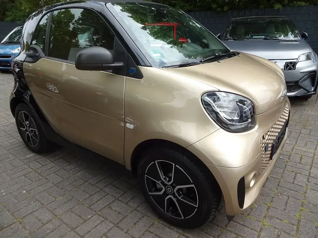 smart forTwo - Thumbnail 2