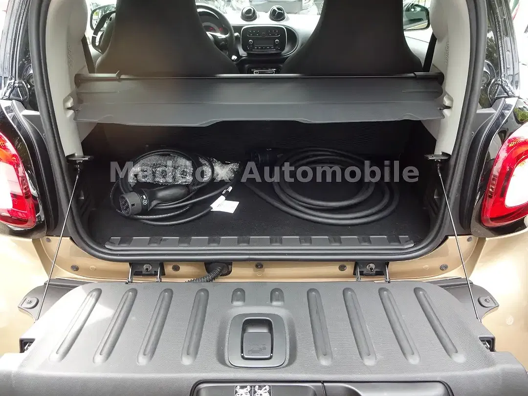 smart forTwo - Thumbnail 9