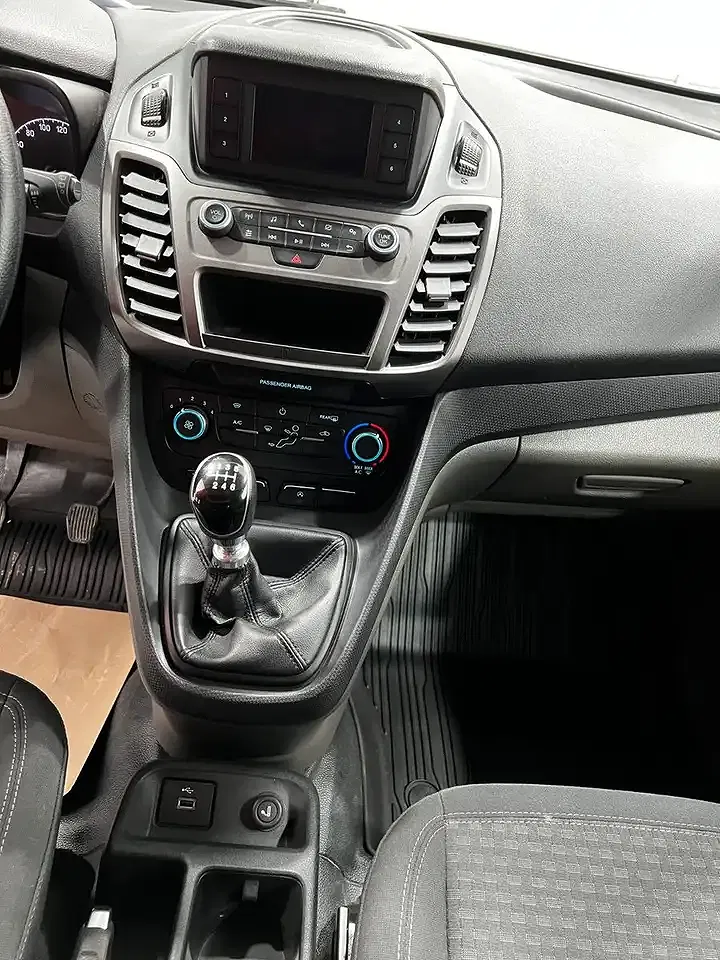Ford Transit Connect - Thumbnail 11