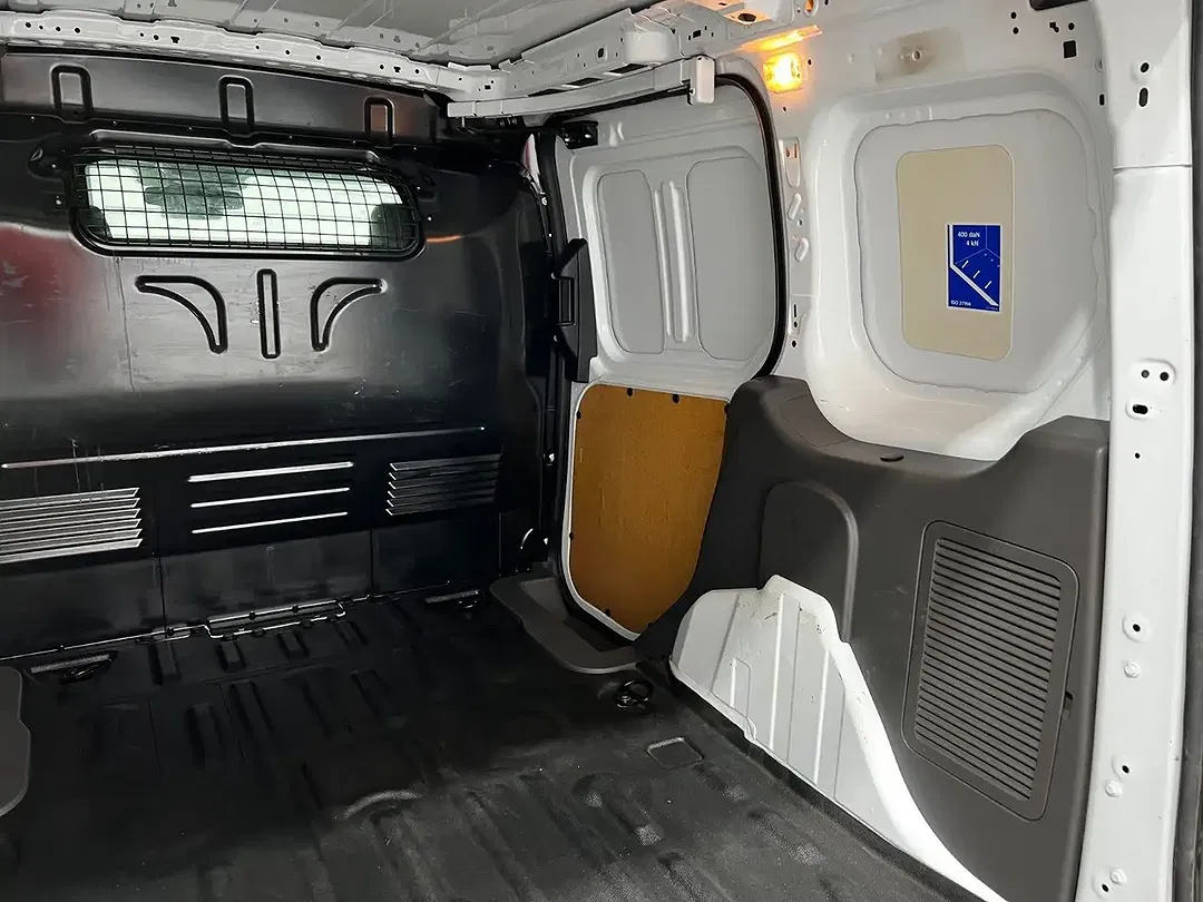 Ford Transit Connect - Thumbnail 15