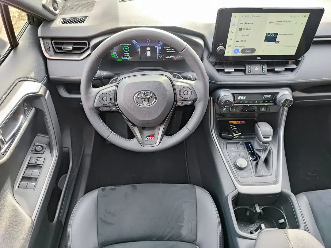 Toyota RAV 4 - Thumbnail 11