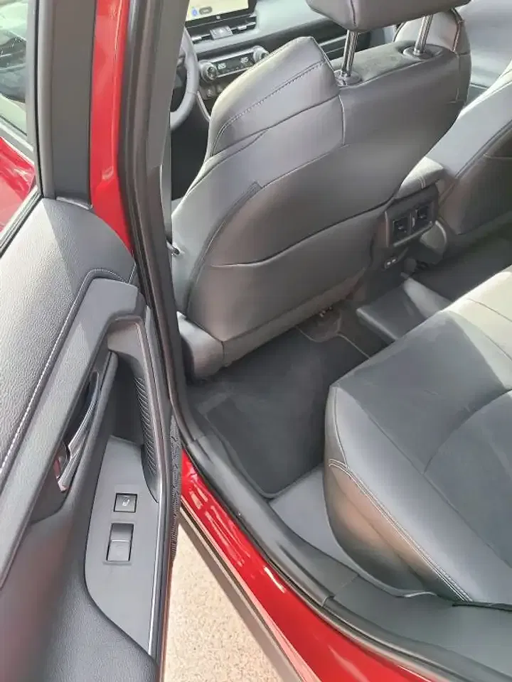 Toyota RAV 4 - Thumbnail 18