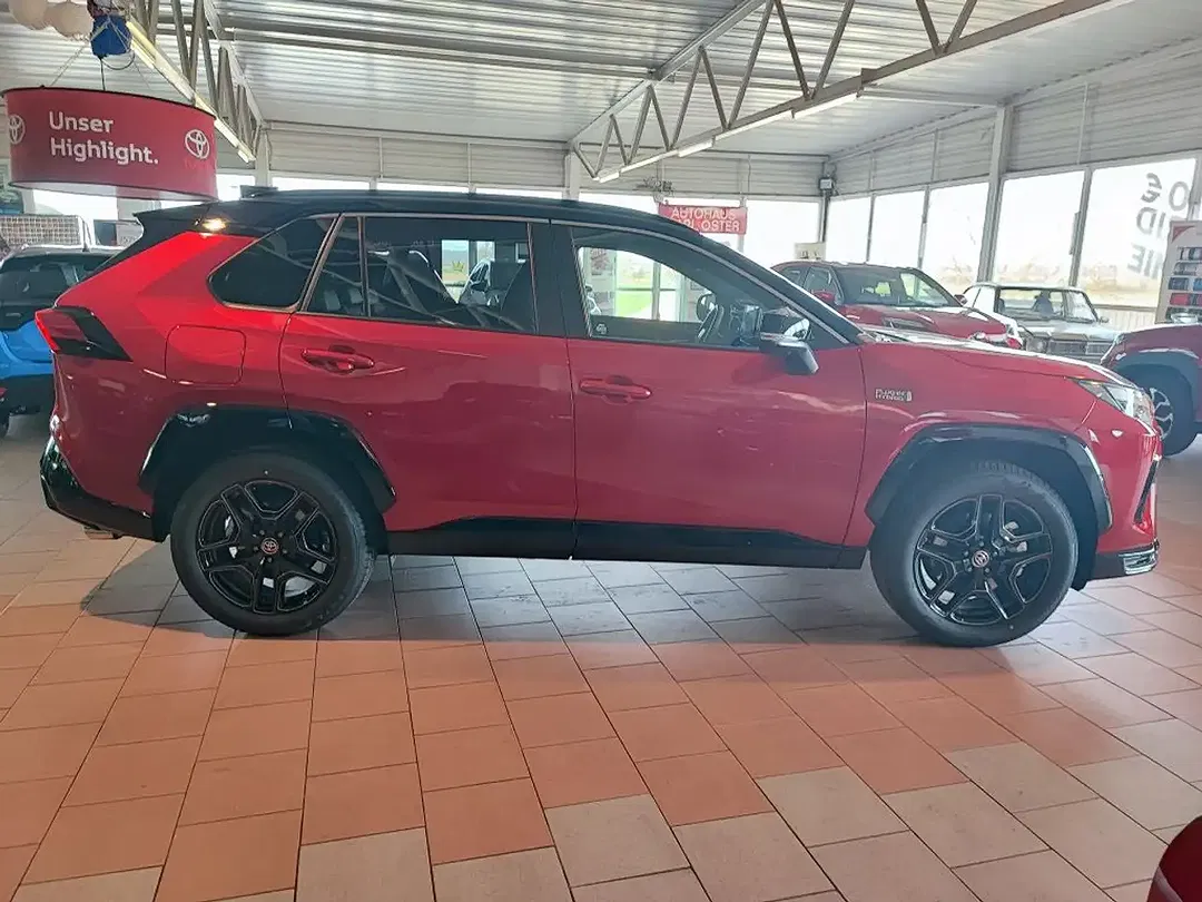 Toyota RAV 4 - Thumbnail 6
