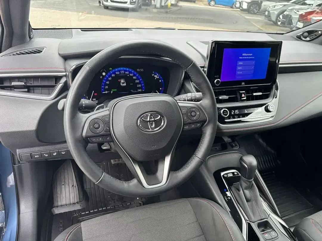 Toyota Corolla - Thumbnail 11