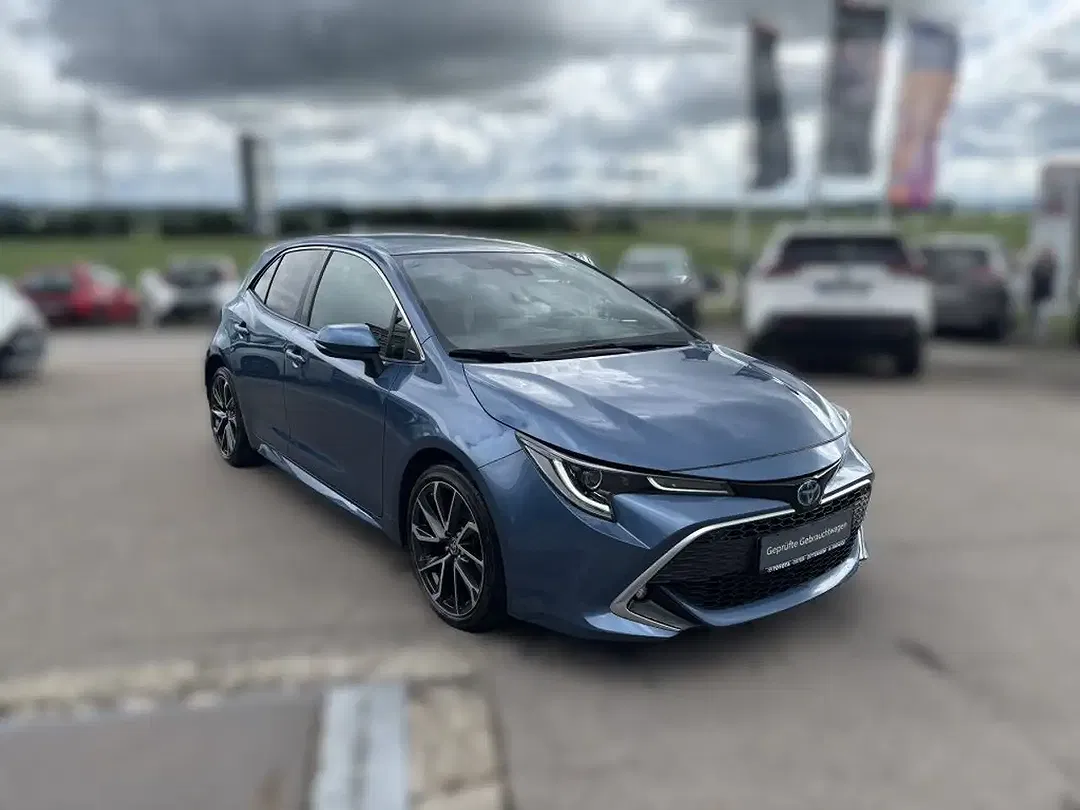 Toyota Corolla - Thumbnail 3