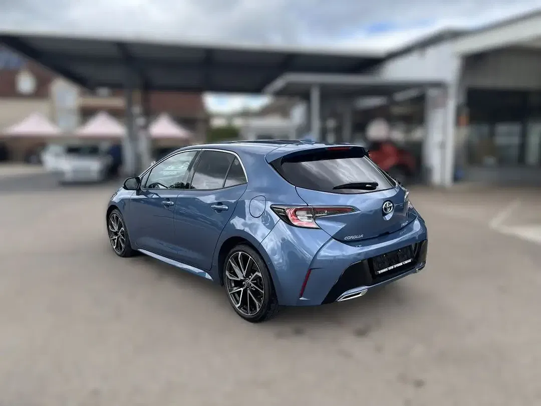 Toyota Corolla - Thumbnail 8