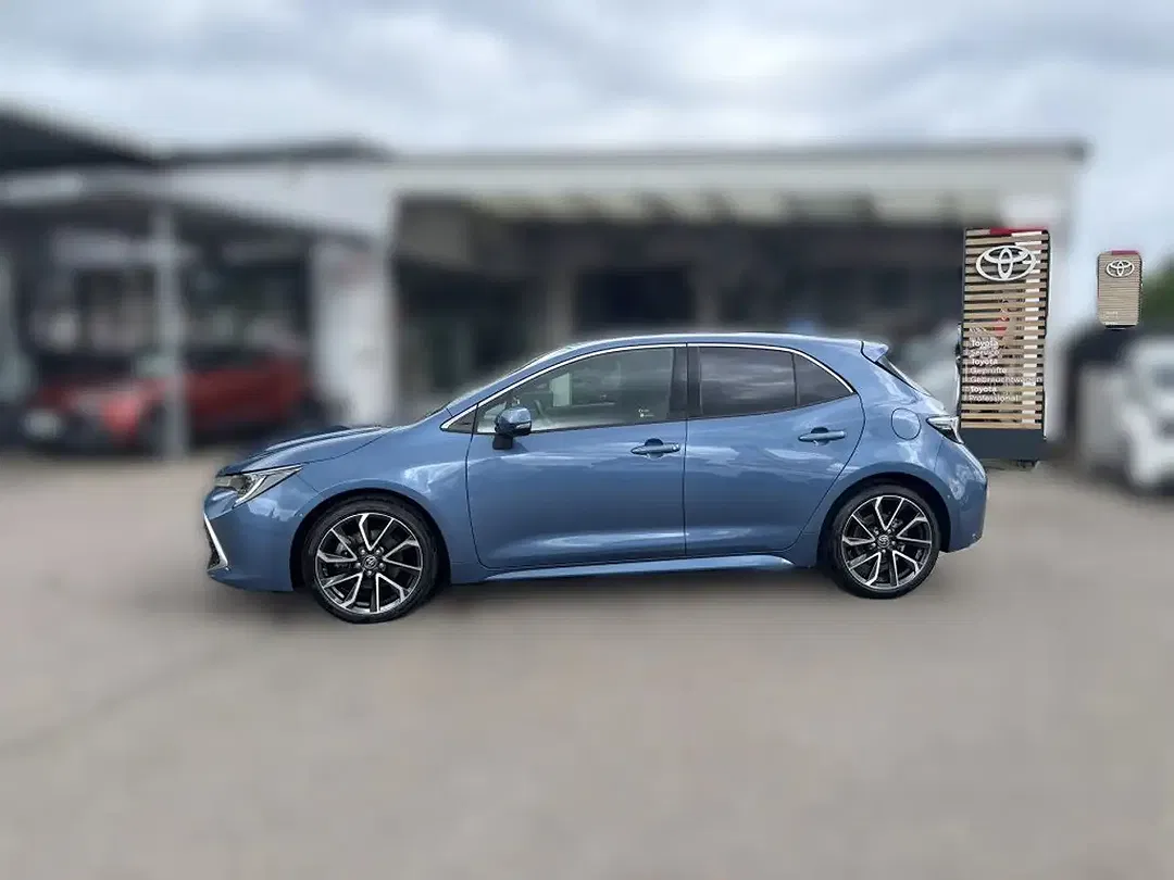 Toyota Corolla - Thumbnail 9