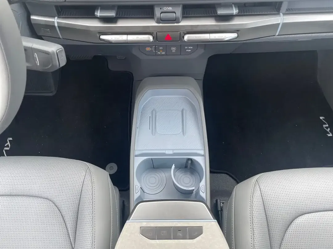 Kia EV3 - Thumbnail 11
