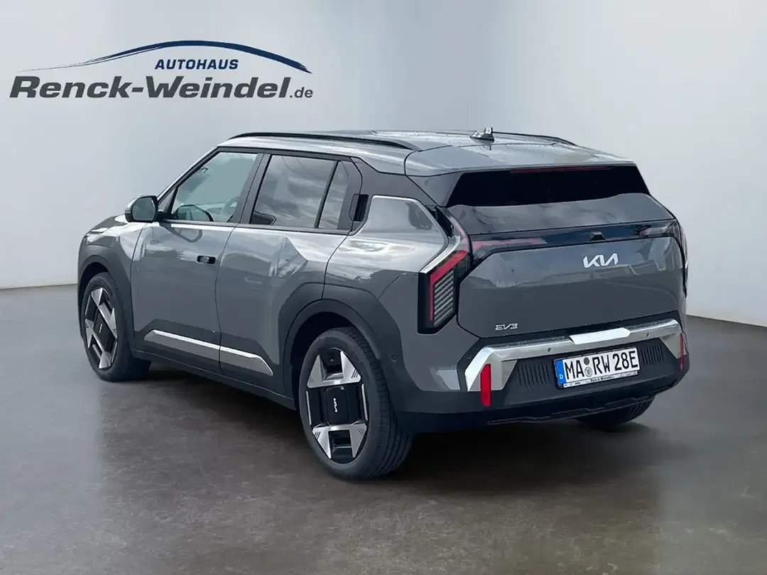 Kia EV3 - Thumbnail 3