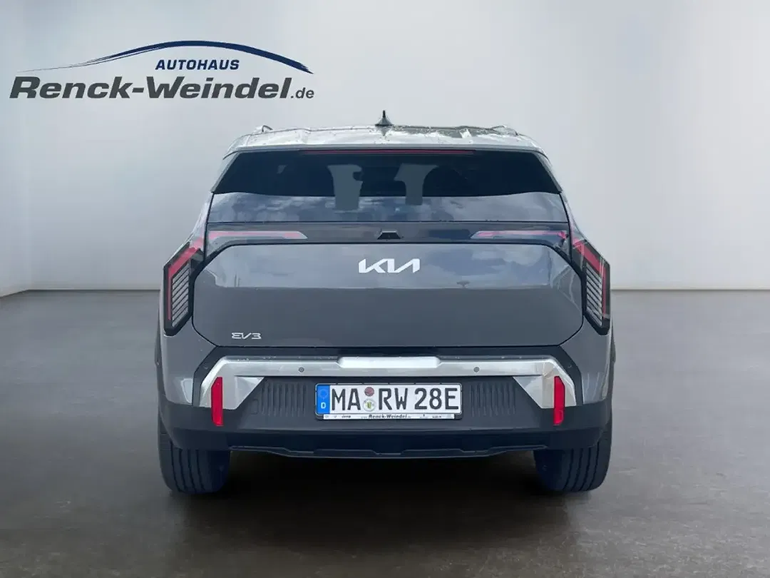 Kia EV3 - Thumbnail 4