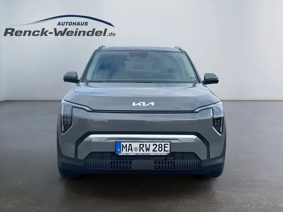 Kia EV3 - Thumbnail 8