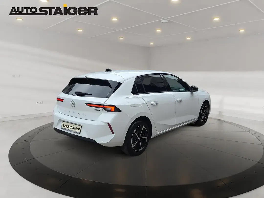 Opel Astra - Thumbnail 5