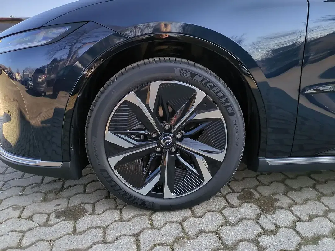 Mazda 6e - Thumbnail 11