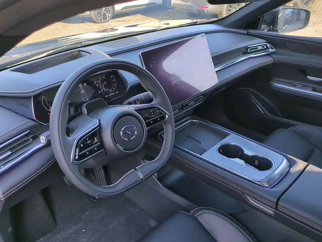 Mazda 6e - Thumbnail 12
