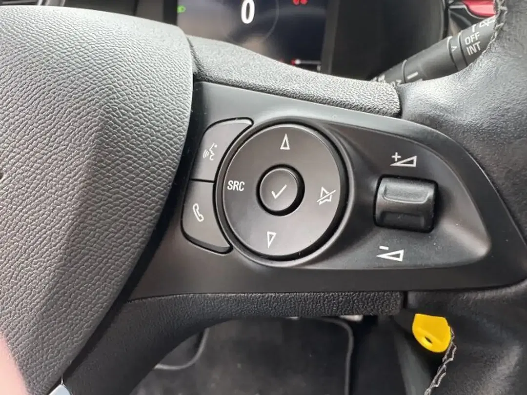 Opel Corsa - Thumbnail 11